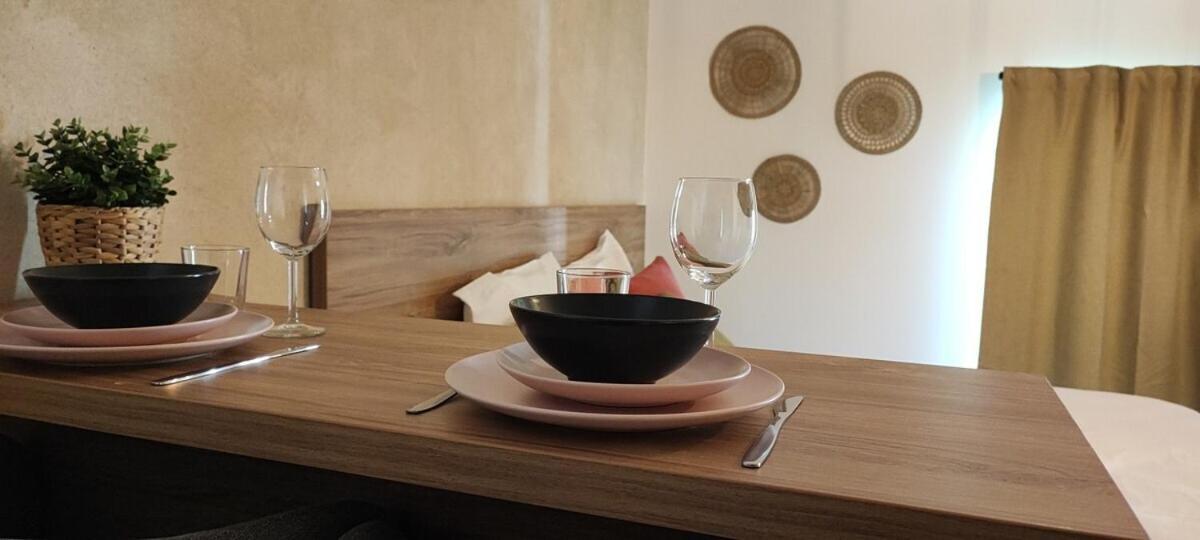 Sous Les Platanes Aparthotel Velaux Εξωτερικό φωτογραφία