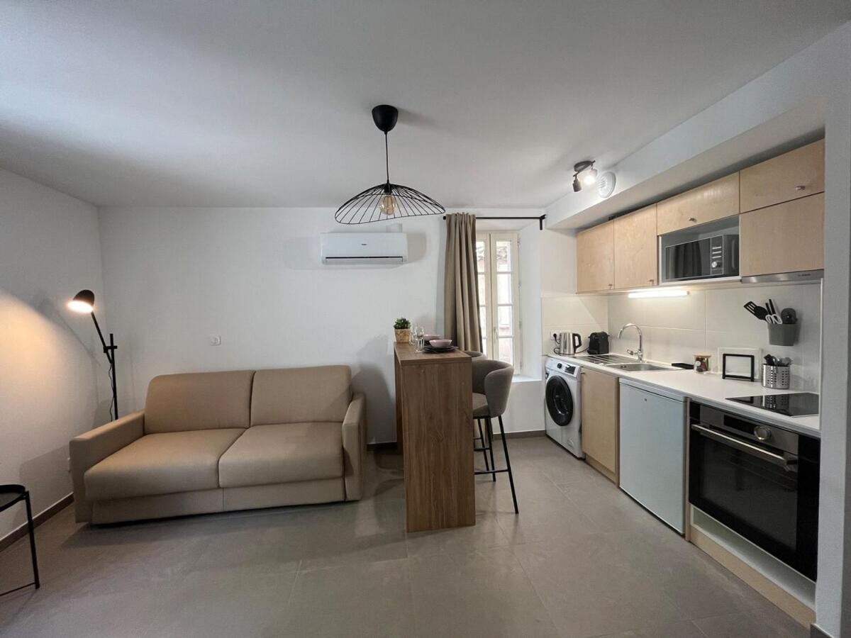 Sous Les Platanes Aparthotel Velaux Δωμάτιο φωτογραφία