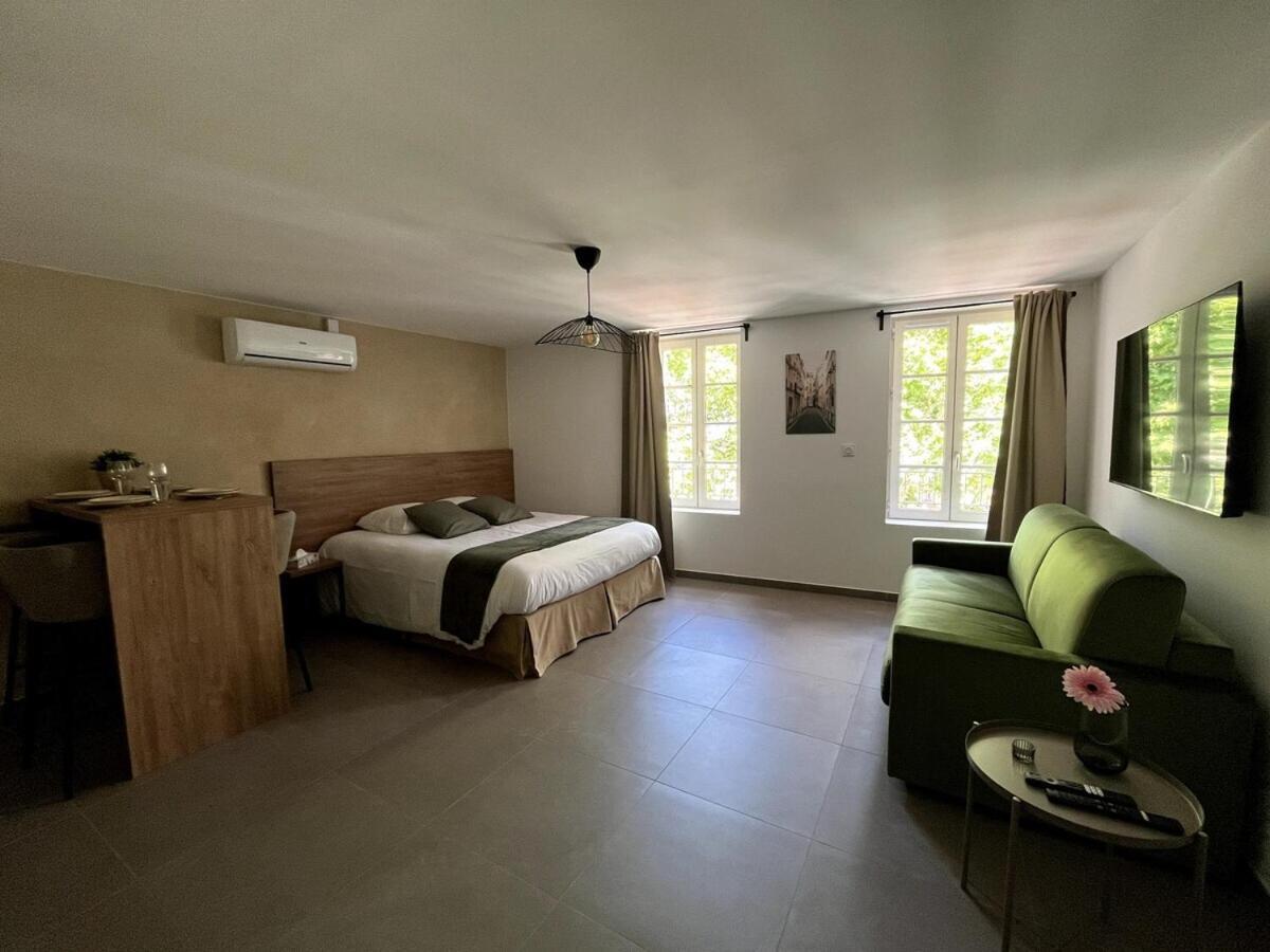 Sous Les Platanes Aparthotel Velaux Εξωτερικό φωτογραφία