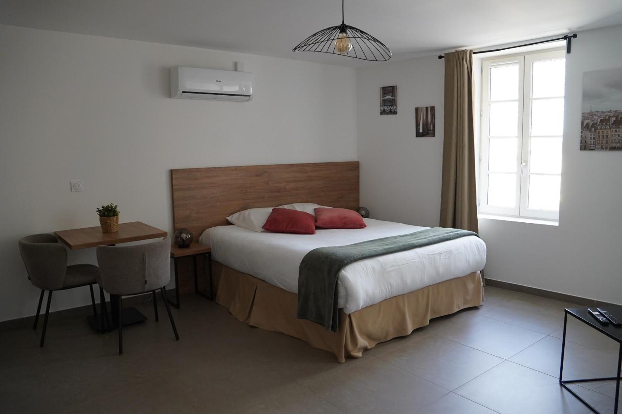 Sous Les Platanes Aparthotel Velaux Δωμάτιο φωτογραφία