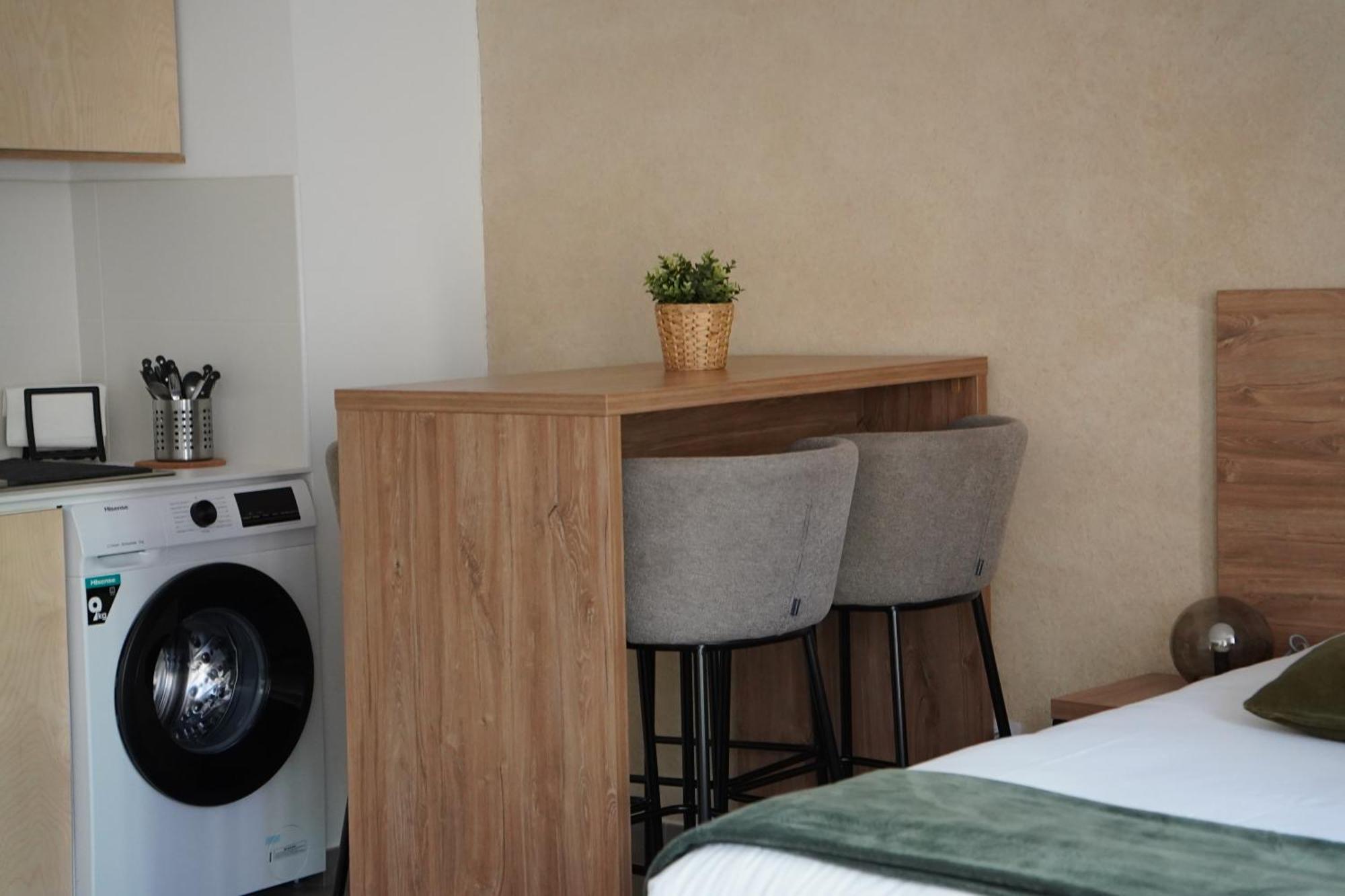 Sous Les Platanes Aparthotel Velaux Εξωτερικό φωτογραφία